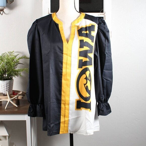 Iowa Hawkeyes Blouse - XXL - New In Package - RARE - Picture 1 of 6